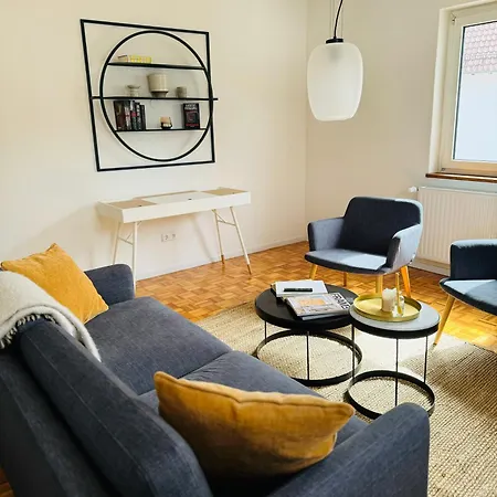 A14 Three Bed City Center Apartmán